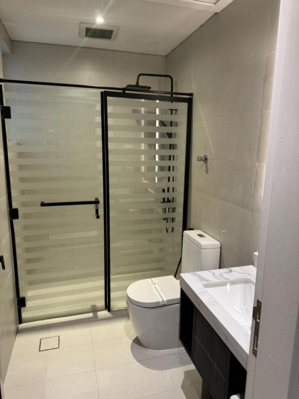 Roof Hotel Apartments